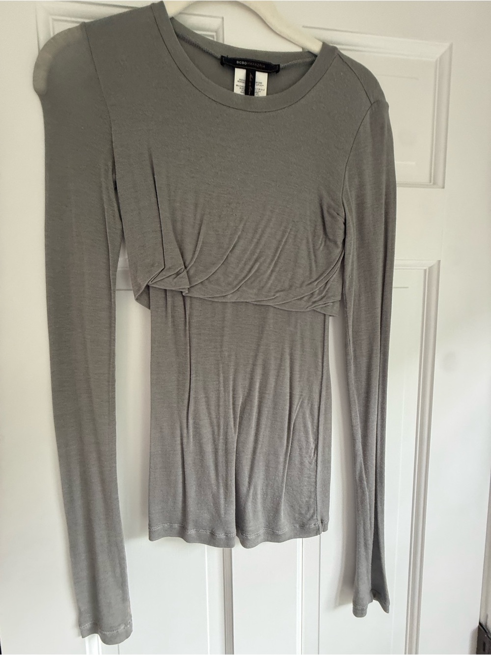 BCBGMaxAzria Light Gray Long Sleeve Layered Tee